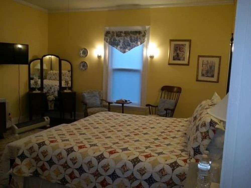 Six Acres Bed And Breakfast Cincinnati Bagian luar foto