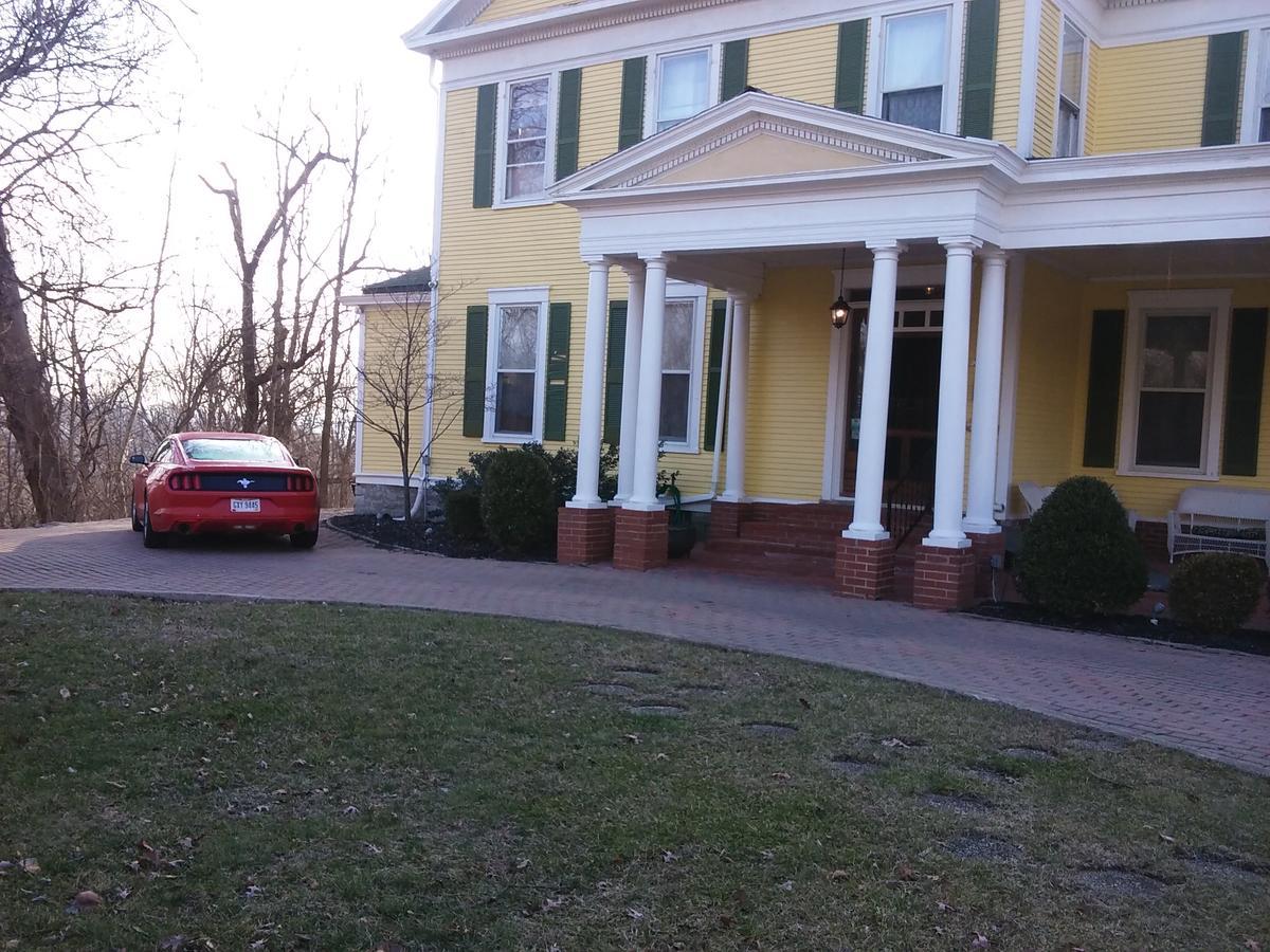 Six Acres Bed And Breakfast Cincinnati Bagian luar foto