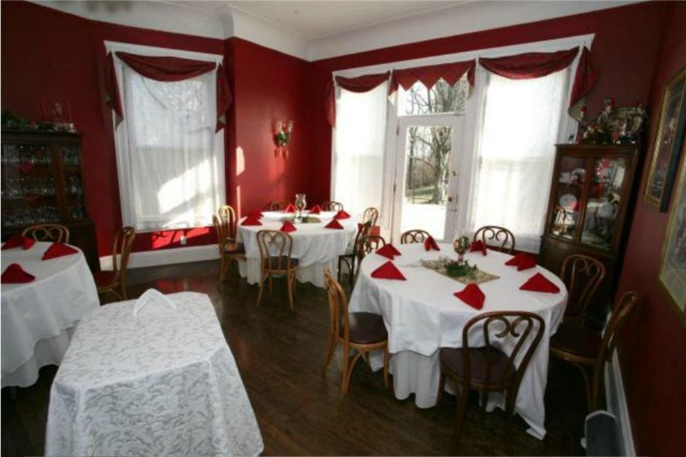 Six Acres Bed And Breakfast Cincinnati Bagian luar foto